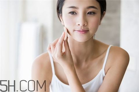 青春痘挤了会不会留疤,痘痘抠破了会不会留疤