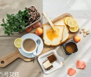 沃森麦卢卡蜂蜜食用禁忌(沃森麦卢卡蜂蜜20+的功效)