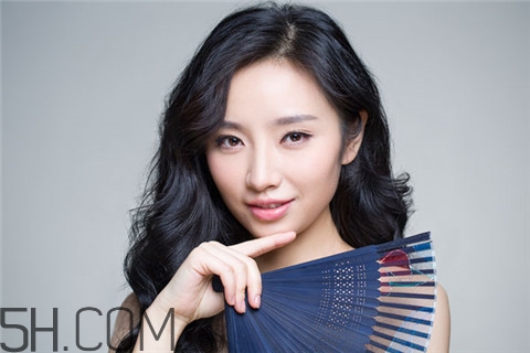 长痘痘和性有关系吗,青春痘和性有关系吗