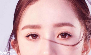 哪些因素诱发近视(诱发近视的原因) 哪些因素诱发近视(诱发近视的原因)