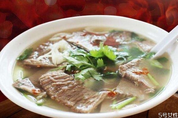 青春痘会长在头皮上吗,青春痘会长在头上吗