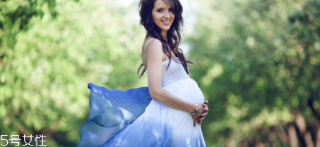 孕妇戴美瞳的注意事项(孕妇戴美瞳可以吗)