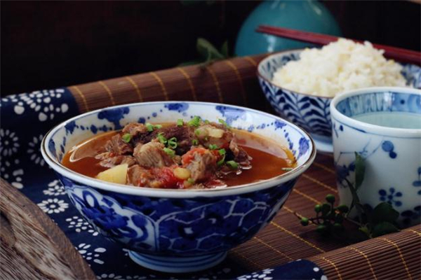 煮牛肉汤可以放花椒吗(煮牛肉汤可以放花椒吗?) 煮牛肉汤可以放花椒吗(煮牛肉汤可以放花椒吗?)