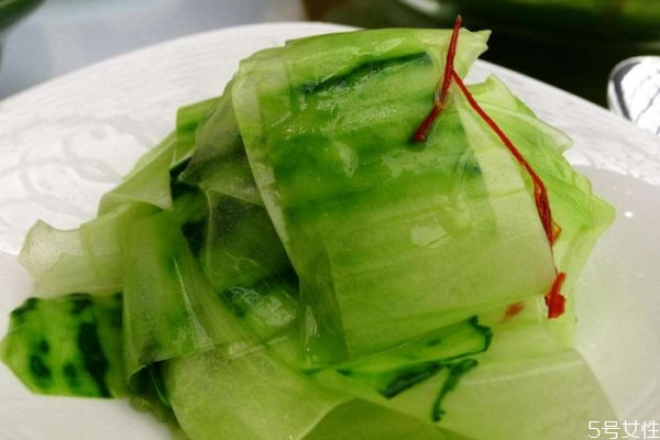 黄瓜皮可以怎么吃呢(黄瓜皮可以吃吗)