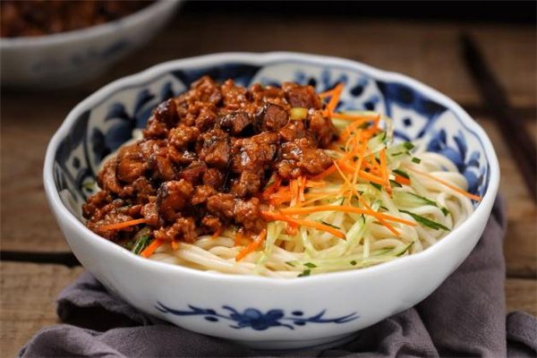 拌面怎么做好吃(面条怎样做才好吃)