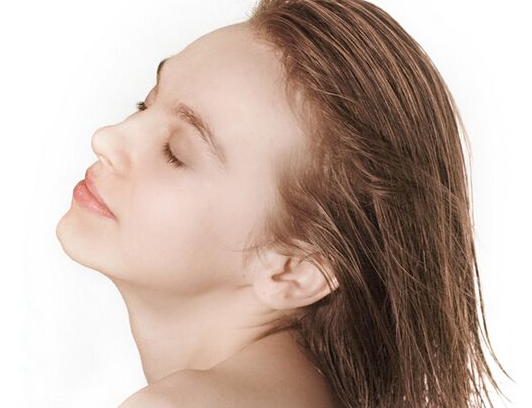 一招检测你的脱发情况(如何检测脱发)