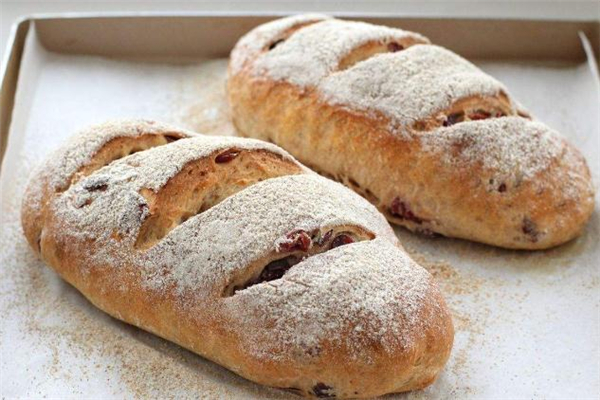 烤好的面包可以冷藏吗(烤面包可以放冰箱冷藏吗)