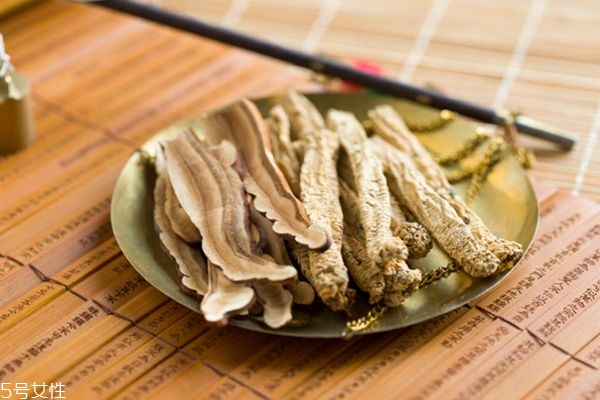 灵芝的食用方法及吃法,灵芝的食用方法和用量