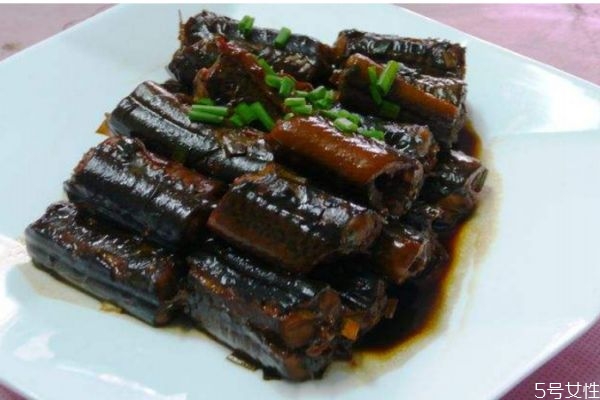 黄鳝的生长环境是怎么样的呢(黄鳝的生存环境是什么样的)