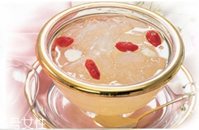 哪些人不宜食用燕窝(哪些人不宜吃燕窝)