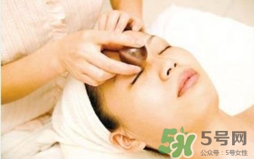 面部刮痧多久能祛斑,面部刮痧多久能祛斑视频