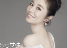 为什么“颈纹形成靠预防”(怎样预防颈纹的产生)