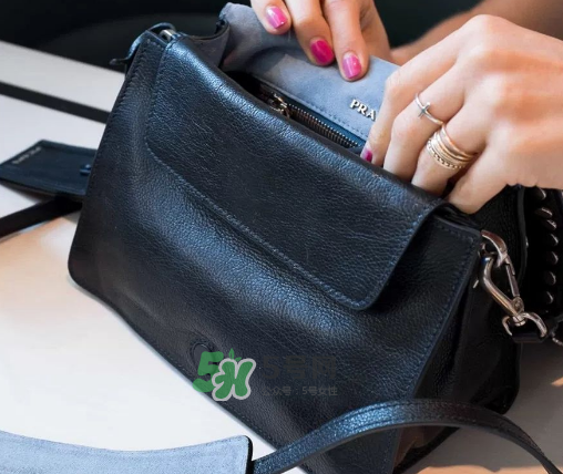 prada品牌简介,Prada品牌介绍ppt prada品牌简介,Prada品牌介绍ppt