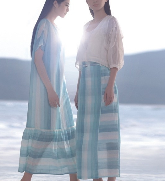 秋天适合穿什么衣服,9月份穿什么衣服合适