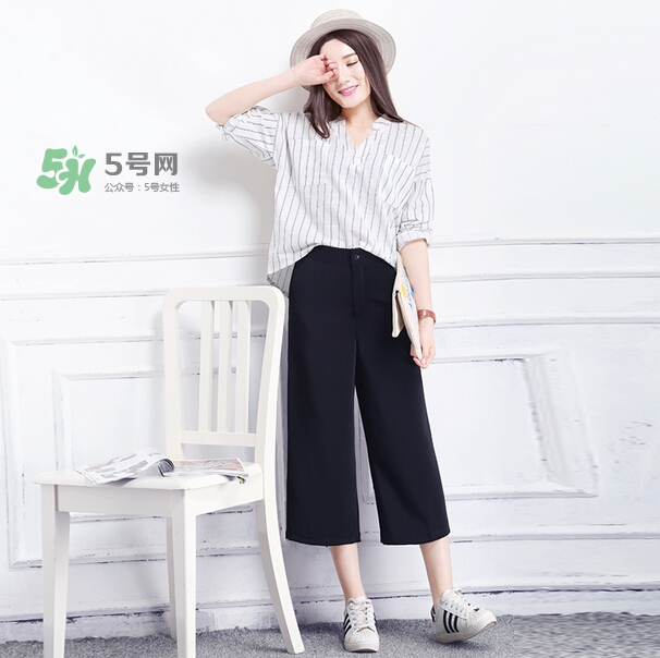 条纹阔腿裤配什么上衣,格纹阔腿裤搭配