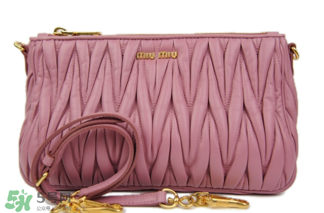 miumiu褶皱包,miumiu褶皱包是什么工艺