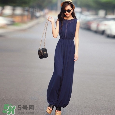 8月份穿什么衣服合适,8月份穿什么衣服 8月份穿什么衣服合适,8月份穿什么衣服