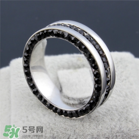 黑钻戒指多少钱,钻石戒指大概多少钱