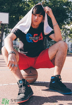 aj品牌介绍,aj品牌介绍英语ppt