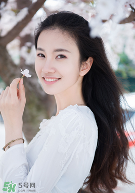 李沫颔是哪里人,李沫颔爱情公寓里演谁 李沫颔是哪里人,李沫颔爱情公寓里演谁