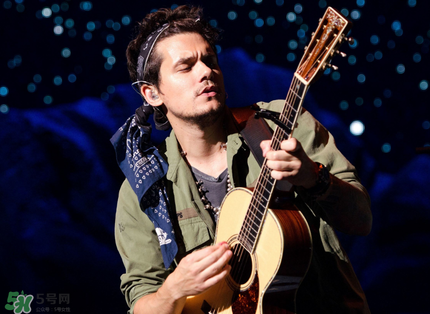 水果姐和霉霉怎么回事,霉霉和水果姐之间发生了什么