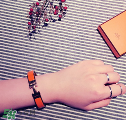 st0158爱马仕手镯,爱马仕手镯什么材质