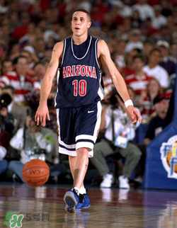 耐克喷和泡有什么区别,耐克喷泡为什么这么贵 耐克喷和泡有什么区别,耐克喷泡为什么这么贵