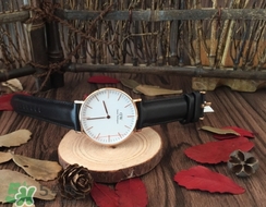 dw手表褪色怎么恢复,dw表盘褪色怎么办