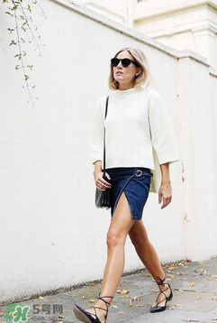 牛仔裙配什么鞋好看图片,牛仔裙配什么鞋好看?