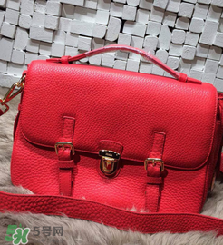 普拉达是奢侈品吗,普拉达是不是奢侈品