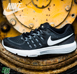 耐克登月10代,耐克登月14代跑鞋评测 耐克登月10代,耐克登月14代跑鞋评测