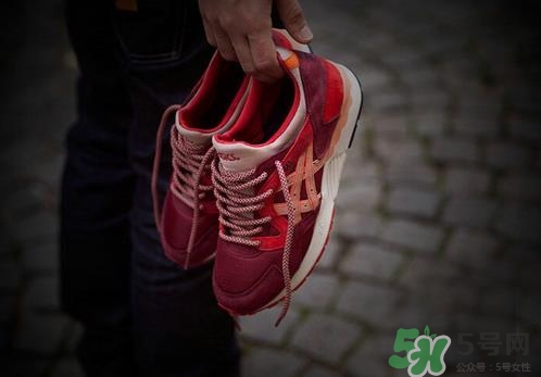 亚瑟士和耐克哪个更好,亚瑟士和耐克尺码一样吗 亚瑟士和耐克哪个更好,亚瑟士和耐克尺码一样吗