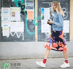 牛仔外套冬季怎么搭配,冬天牛仔衣怎么搭配好看