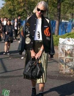 百褶裙搭配什么外套好看,百褶长裙搭配什么外套好看