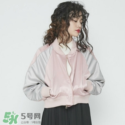 同系列不同款的闺蜜装,闺蜜装可以一模一样的吗 同系列不同款的闺蜜装,闺蜜装可以一模一样的吗