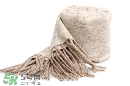 三月份戴围巾热吗,三月份还带围巾吗