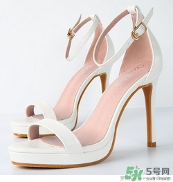 夏季穿什么鞋,过年穿什么鞋子