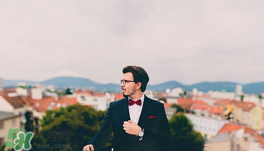 矮个子是不是不适合穿西装,矮个子适合穿西装吗