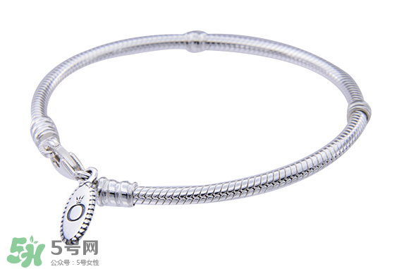 翡翠手镯怎么挑选,怎么选择适合自己的手镯