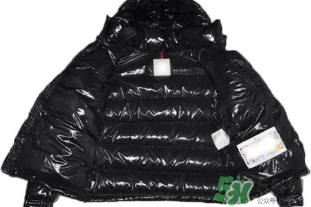 羽绒服怎么洗去味,新买的羽绒服有异味要用什么洗能去味?