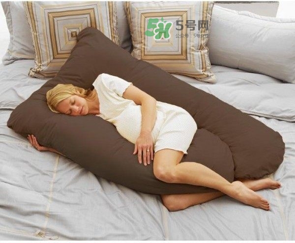 双胎剖腹产和单胎剖腹产一样吗,双胞胎一般都是剖腹产吗