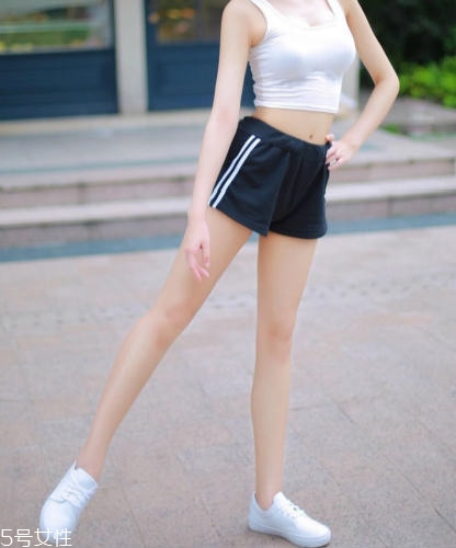 怎么矫正腿型不直(怎么纠正腿不直的方法) 怎么矫正腿型不直(怎么纠正腿不直的方法)