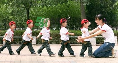 咖啡主要成分是什么呢(咖啡的主要成分是什么) 咖啡主要成分是什么呢(咖啡的主要成分是什么)