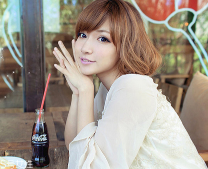 更年期失眠喝什么茶(更年期失眠喝什么茶好)