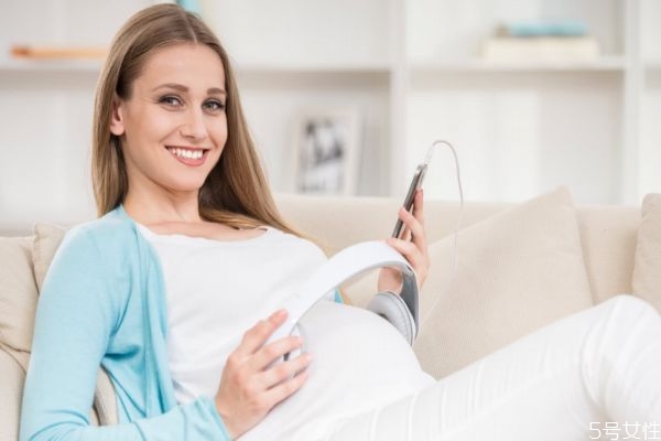 胎教就是听音乐吗,为什么要听胎教音乐