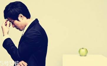 男人不育的表现(男生没生育能力有什么现象)