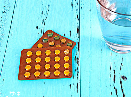 叶酸服用注意(吃叶酸需要注意什么)