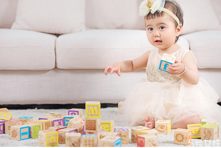 宝宝多大需要安抚玩具(宝宝多大需要安抚玩具)