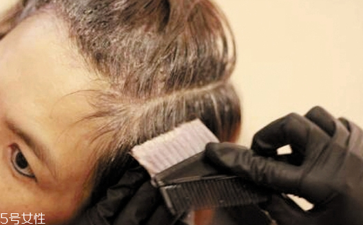 植物染发剂靠谱吗(植物染发剂安全吗)