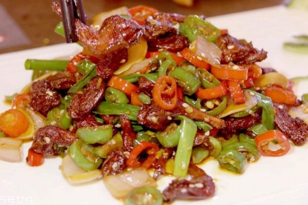 吃麻雀肉有什么好处呢(麻雀肉吃了有什么好处)